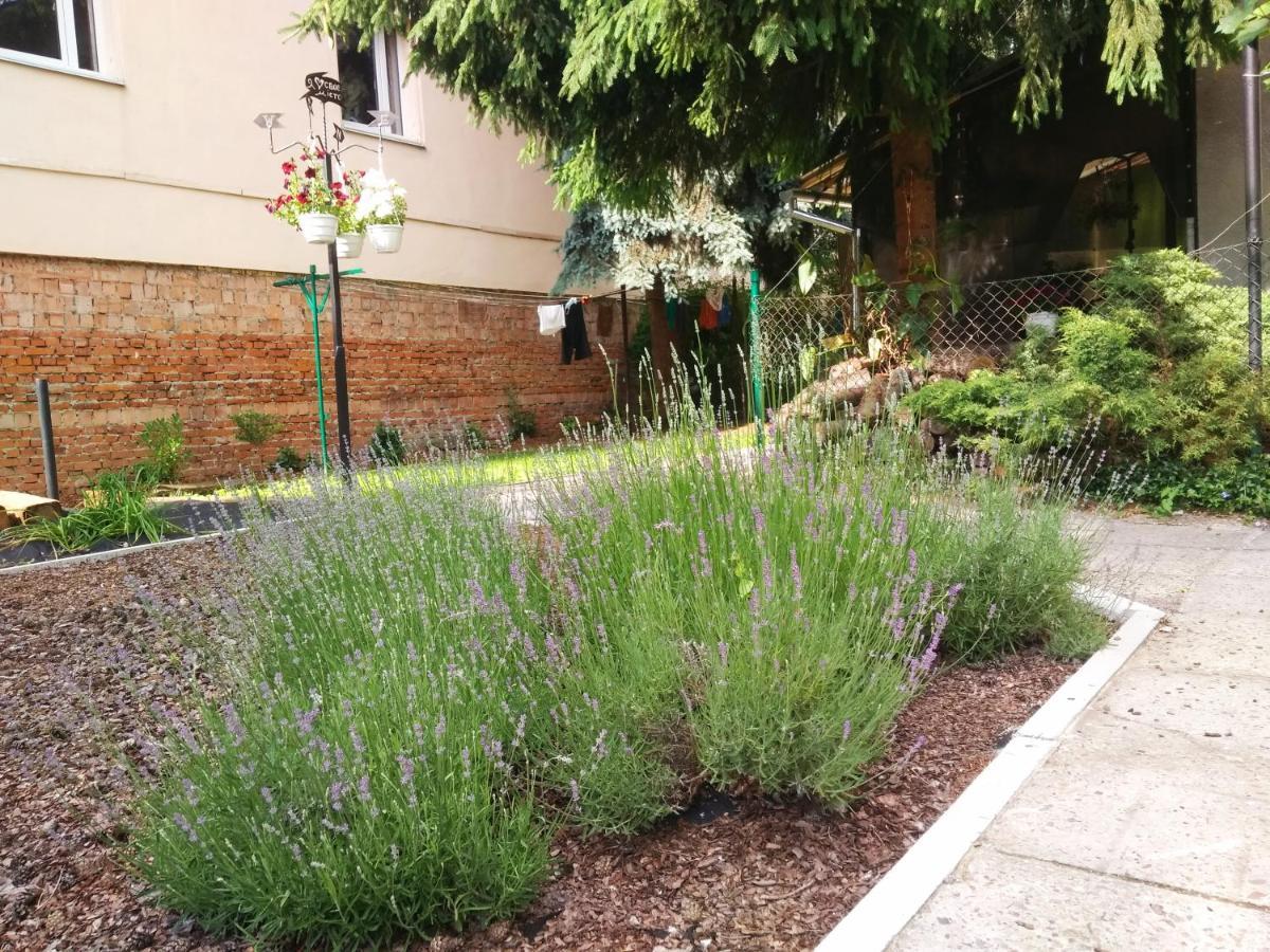 Apartment On Zaliznychna Lviv Eksteriør billede